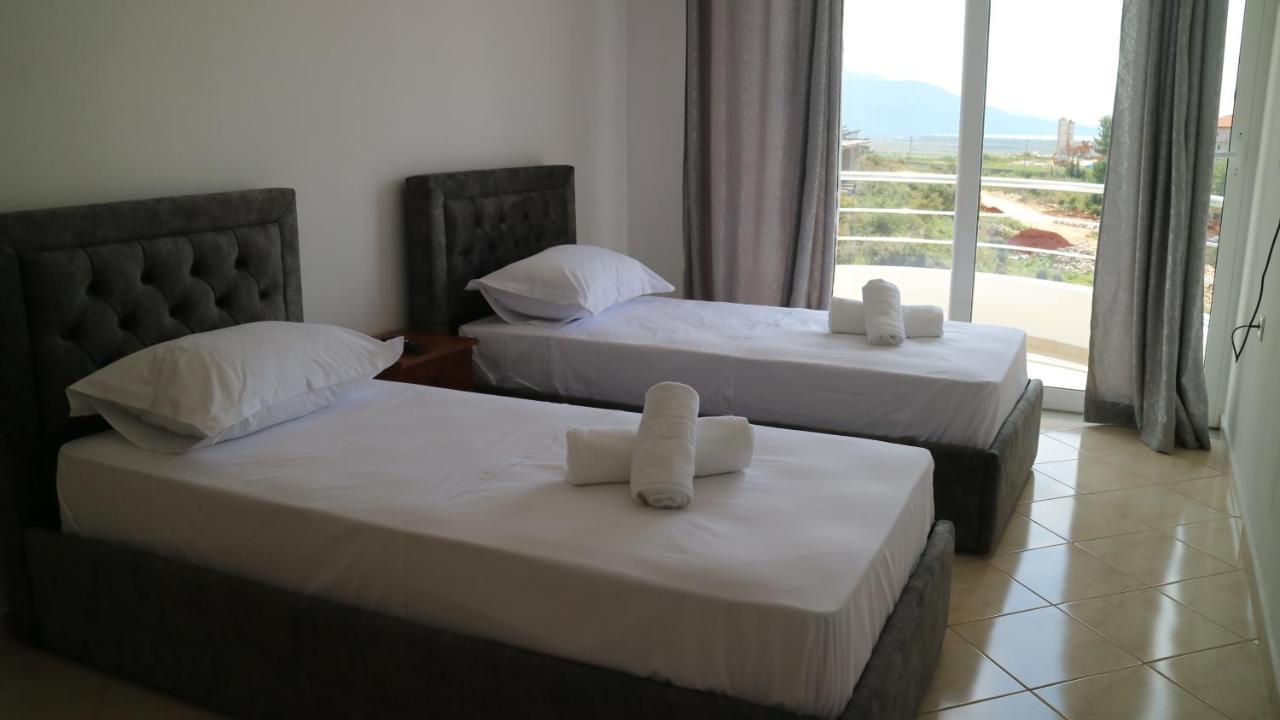 Alnes Hotel Sarande Exterior photo