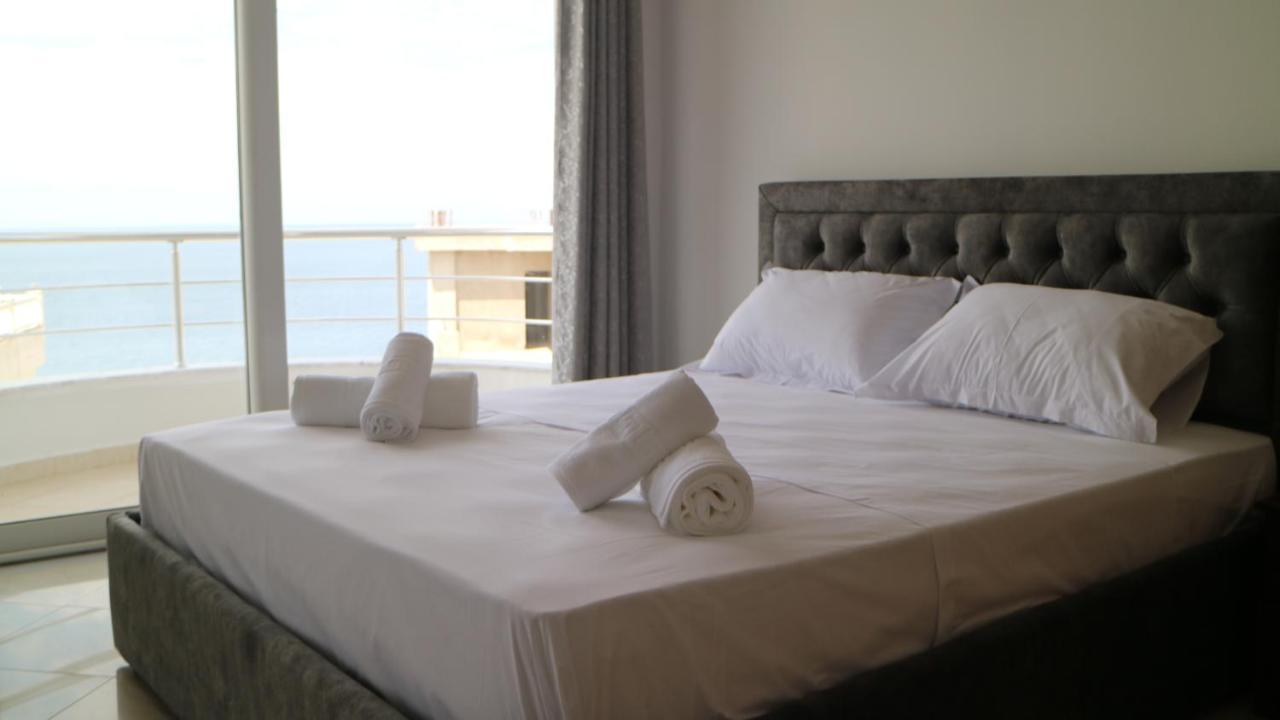 Alnes Hotel Sarande Exterior photo