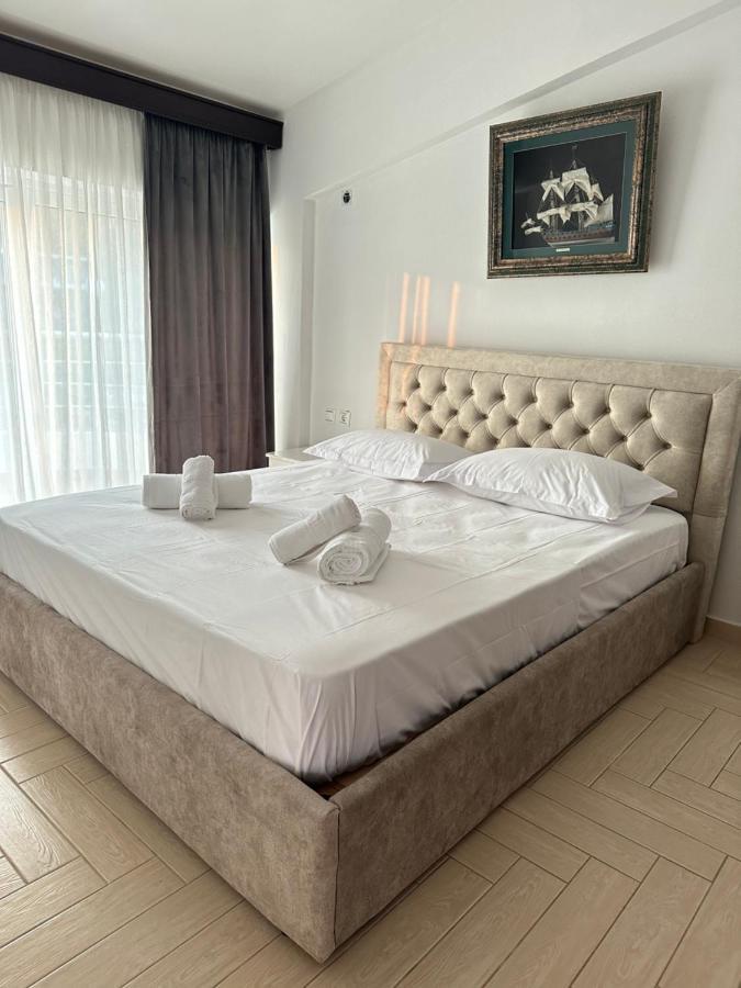 Alnes Hotel Sarande Exterior photo
